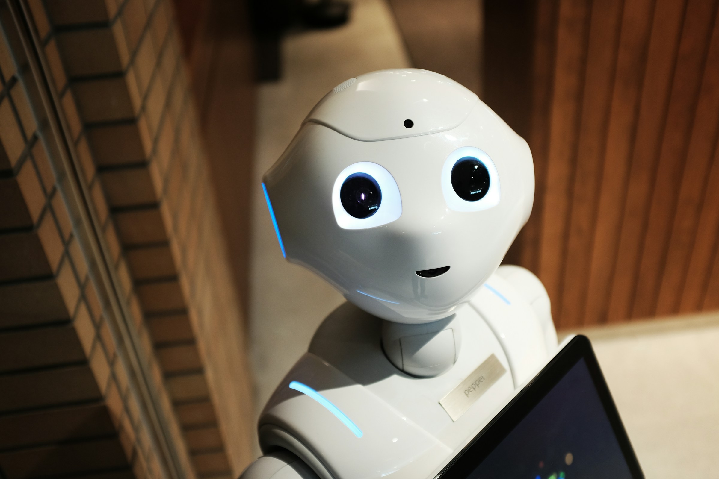 It’s hard to imagine the HR department becoming completely automated and run by robots, but it is undeniable that the use of technology in office-based workplaces is on the rise.